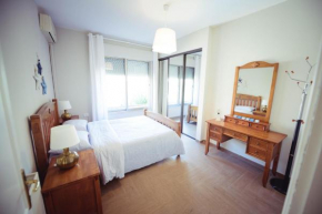 2KING-BEDS/1.5BATH + Parking, Abdoun Located